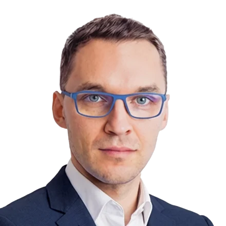 Dr Dominik Skowroński